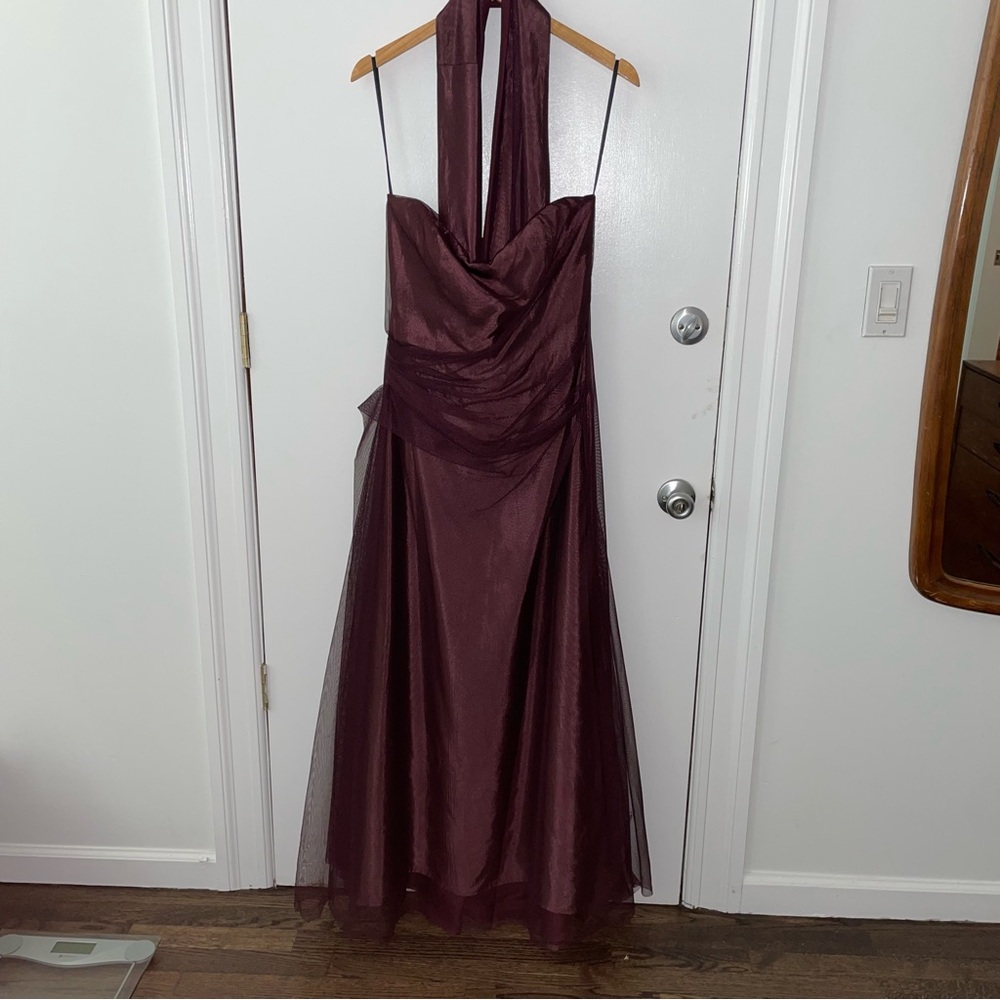 Vera Wang Formal Gown